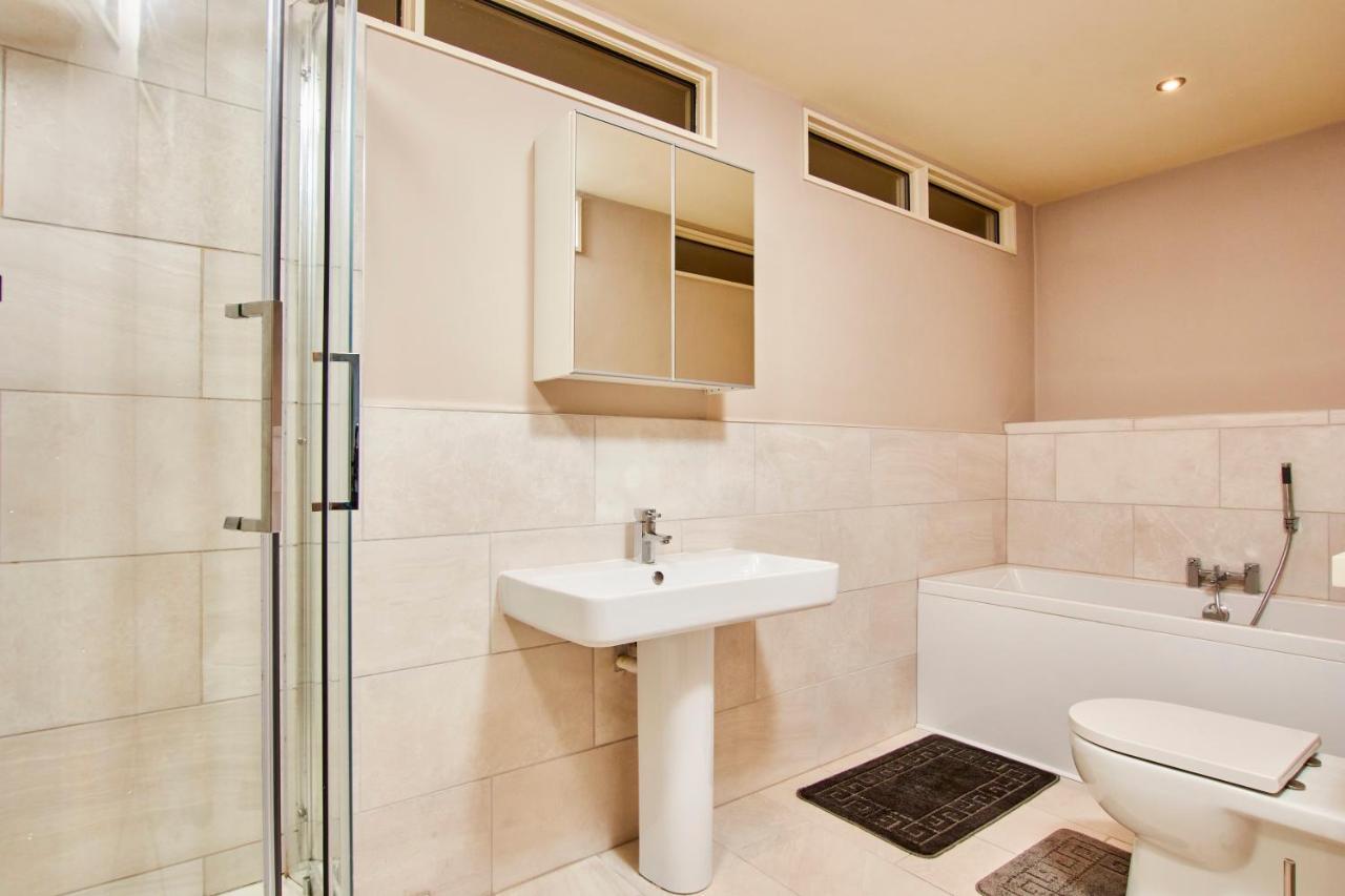 The Stunning Central Harrogate Abode - Sleeps 6 Ngoại thất bức ảnh