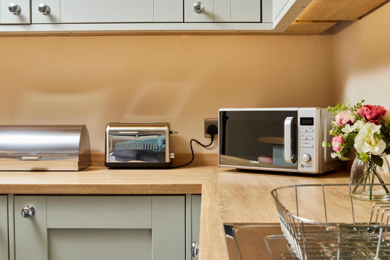 The Stunning Central Harrogate Abode - Sleeps 6 Ngoại thất bức ảnh
